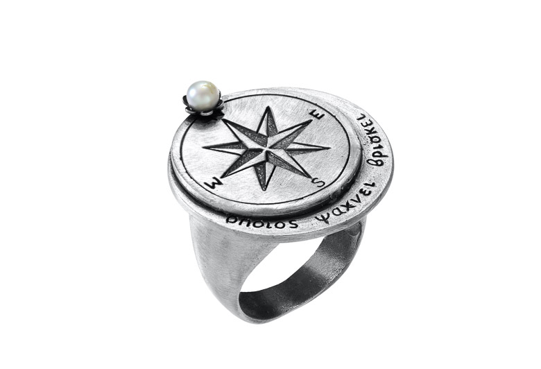 silver-ring-with-pearl-robbin-1