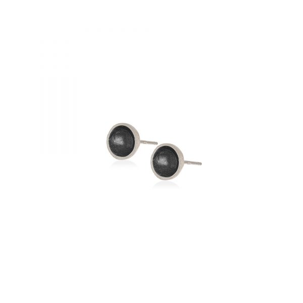 silver-earrings-cotton-black-1