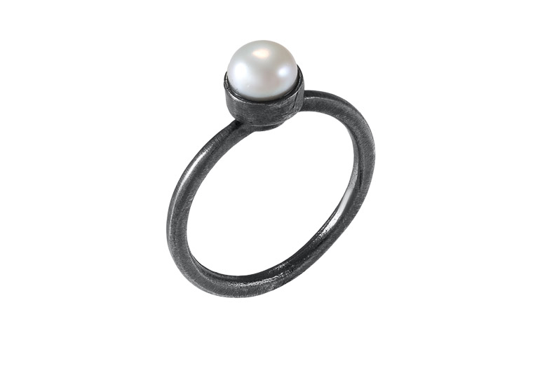oxidized-silver-ring-with-pearl-isida-s-1