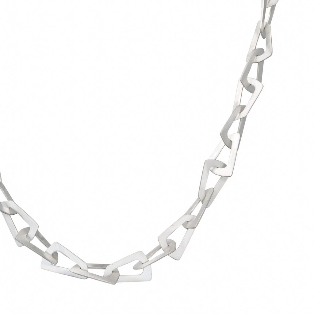 silver-necklace-miss-trapeze-2