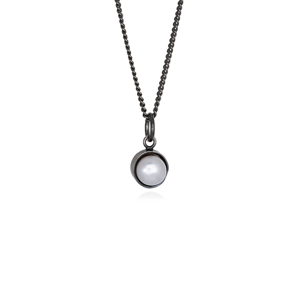 oxidized-silver-necklace-with-pearl-isida-l-1