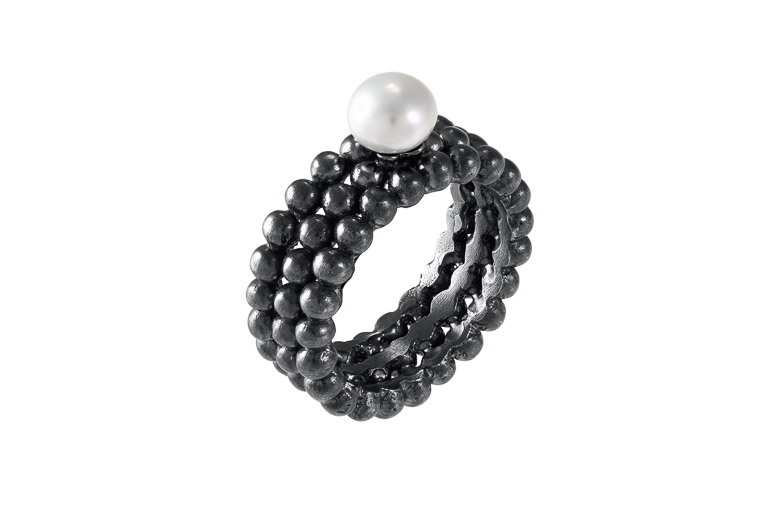 oxidized-silver-ring-with-pearl-candy-lux-triple-1